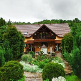 Casa Lucia, hotel em Dămuc