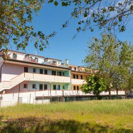 Appartamenti Arcobaleno, hotel u gradu 'Casa Bullo'