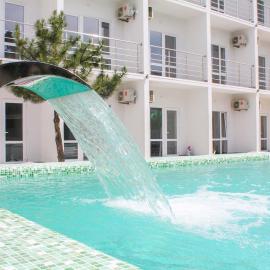 OSTRIV Hotel