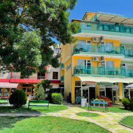 Family Hotel Avenue โรงแรมในคีตาน