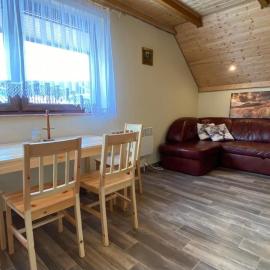 Apartamenty Pod Skałą, hotel in Hoczew