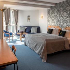 Saar Galerie, hotell i Saarburg