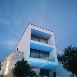 Villa NOVAMARIN - heated pool, sauna, garden