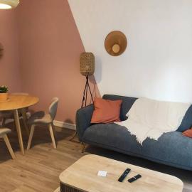 Appartement 3 chambres, 3 salles d'eau, Hotel in Saint-Herblain