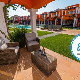 Anis Lux Tavira Residence Villa 5Q, hotel v destinaci Luz de Tavira