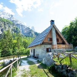Mountain heart holiday house, hotel in Trenta