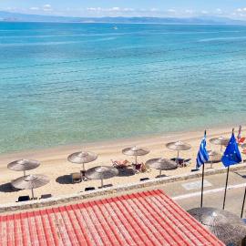 Hotel Beach Amaryllis: Megalochori şehrinde bir otel