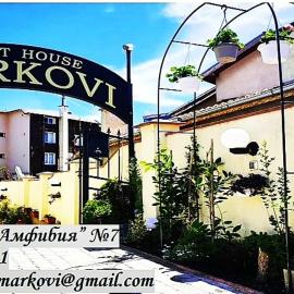 Guest House Markovi, hotel di Ravda