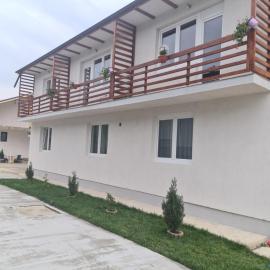 Luca's House ( aeroport Henry Coanda, Therme Bucuresti) โรงแรมในบาโลเตชติ