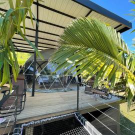 Glamping Montecarlo Domo Geodesico y Sauna Finlandés Guatapé, hotel in Guatapé