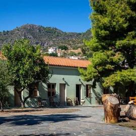 Arsinoe, hotel in Methana