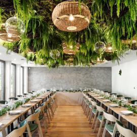 HERBARIUM boutique hotel، فندق في أولوموك