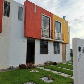 Magnolia house near UTEQ University