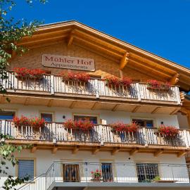 Mühlerhof, viešbutis mieste Funesas