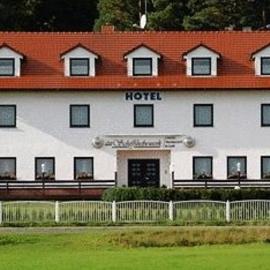 Hotel Am Schiffshebewerk, отель в городе Niederfinow