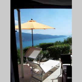 Bungalow Sonnensee mit phantastischem Fernblick, Hotel in Olzano