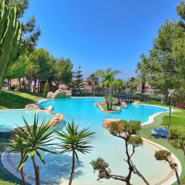 Montefaro Spacious Townhouse - Beach & pool, hotel in Santa Pola