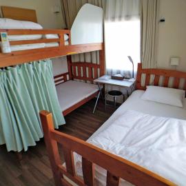 Hiroshima Saijo Youth Hostel, hotel v destinácii Higashihiroshima