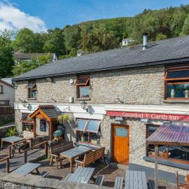The Gwaelod y Garth Inn, hotel sa Cardiff