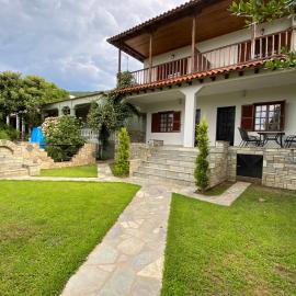 Casa Lanardi, Stavros