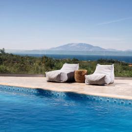 Villa Venia - Cozy Escape with Scenic Sew View, by ZanteWize
