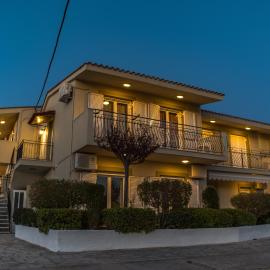 Meraki apartments, hotel in Lassi