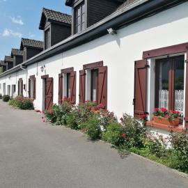 La longére fleurie, hotelli kohteessa Cucq