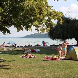 Happy Camp mobile homes in BalatonTourist Füred Camping & Bungalows, hotell i Balatonfüred