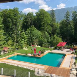 Bayern Resort Hotel - Adults only - mit Zugspitzblick - Eibsee-Nähe - Wellnessbereich - Naturpool im Sommer, viešbutis mieste Grainau