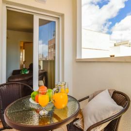 Apartments CURA BEACH, hotel di Torrevieja