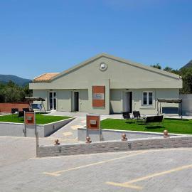 Bratou Apartments