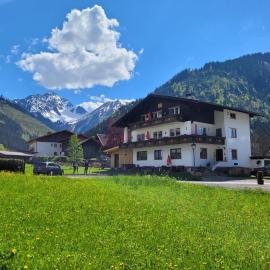 Ferienwohnungen Haus Almrausch Bichlbach, hotel sa Bichlbach