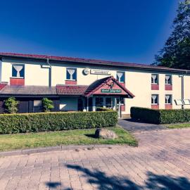 Hotel und Appartements Jägerhof Rügen, hotell i Lancken-Granitz