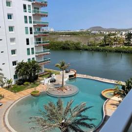 5010 depa de lujo junto a la Marina Mazatlán