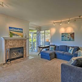 Beachfront Pajaro Dunes Condo w/ Bay Views!, hotel a Watsonville