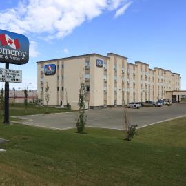 Pomeroy Inn and Suites Dawson Creek, hotel u gradu Doson Krik