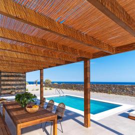 Terra d'Oro Sea view villa with private pool, хотел в Киотари