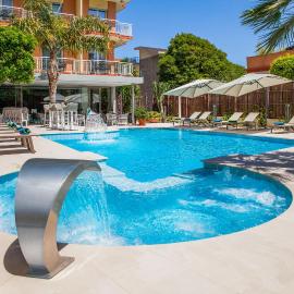 Hotel Torino Wellness & Spa, hotel v destinácii Diano Marina