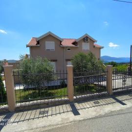 Apartman Andjela, hotel in Kavač