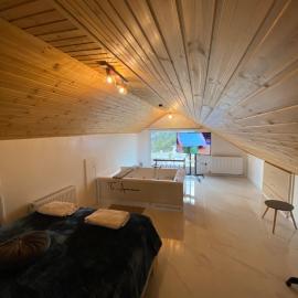 Aprosmeno Jacuzzi House 2, отель в городе Агрос