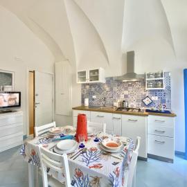 Holidaycasa Teresa - Monolocale nel cuore del cent
