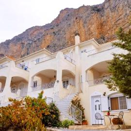 Leonidion में, होटल East Red Rock and View Leonidio maisonette studio