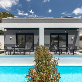 Cove Suites, hotel in Iraklitsa