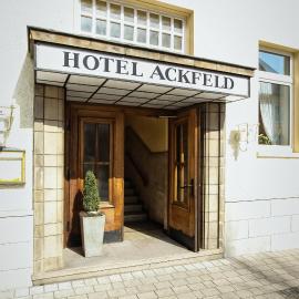 Ackfeld Hotel-Restaurant, hotel v mestu Büren
