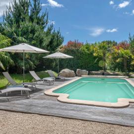 Vacances détente dans cette maison avec piscine à Crac'h