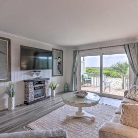 Harbor Island Beach Retreat - Steps to Ocean!, hotel a Oceanmarsh Subdivision