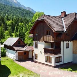 Haus Tauplitz, hotel i Tauplitz