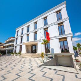 Fiore Hotel, hotel v destinácii Kavajë