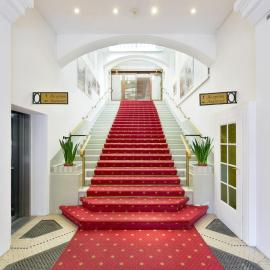 Hotel Helvetie Montreux, מלון במונטרה