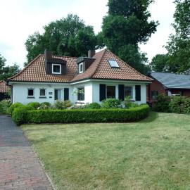 Haus Tapken mit Meerblick, hotel a Varel